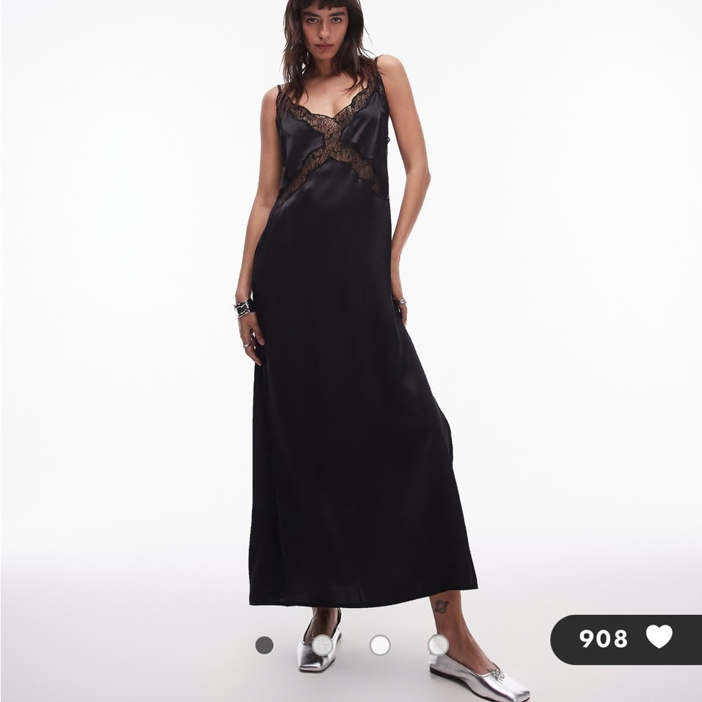 Long black lace dress
Asos
US womens size 6